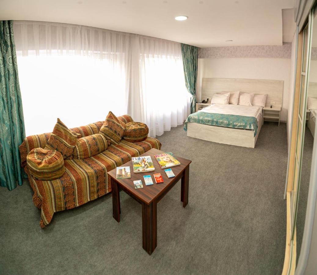 Bulvar Inn Baku Extérieur photo